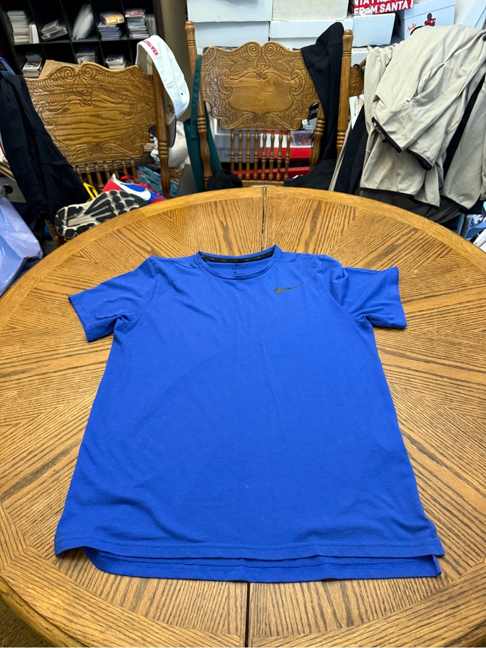 Nike Menโs Royal Blue Dri-FIT Short Sleeve Shirt